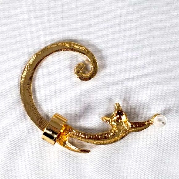 NWT Goldtone Stretching Cat Cuff Stud Earring - Picture 5 of 8